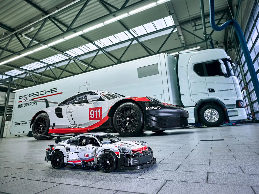Porsche 911 RSR (1580 pcs)