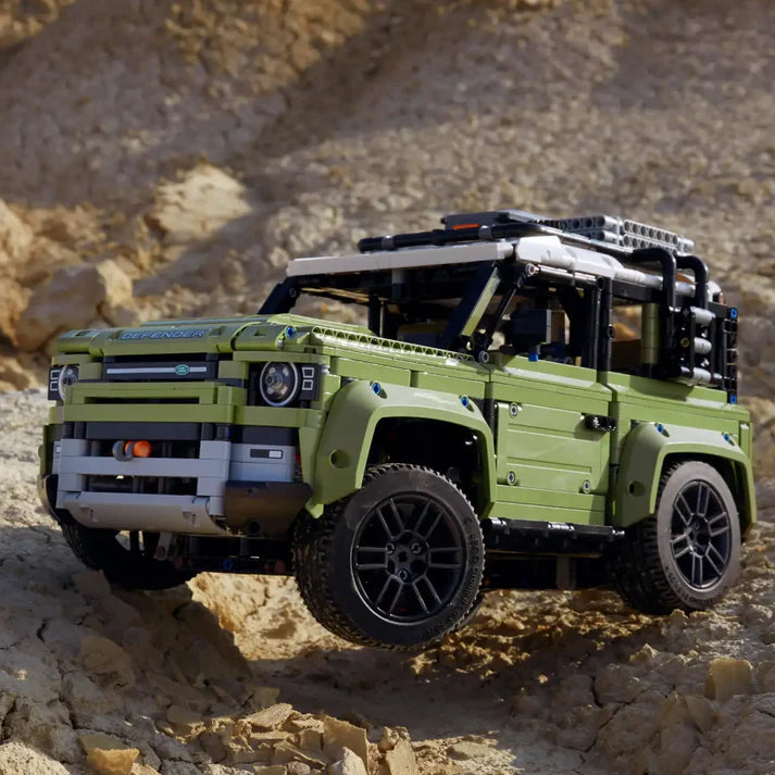Land Rover Defender (2573 pcs)