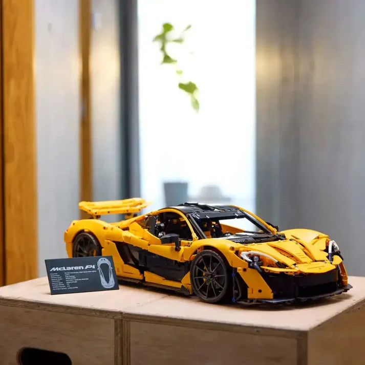 McLaren P1 (3893 pcs)