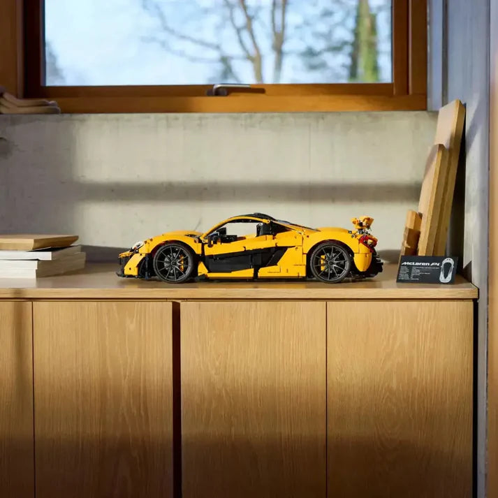 McLaren P1 (3893 pcs)